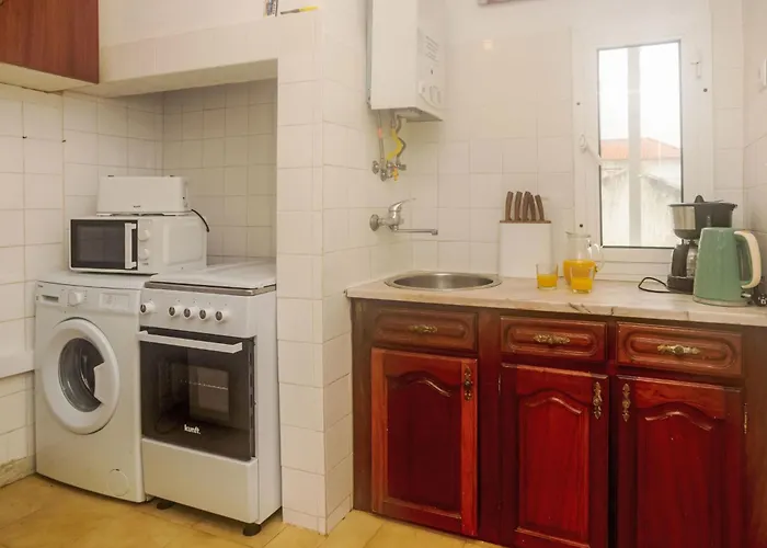 Surfers 2 By Interhome *